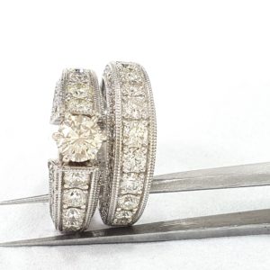 Round Brilliant Engagement Ring & Wedding Ring (Bridal Set)
