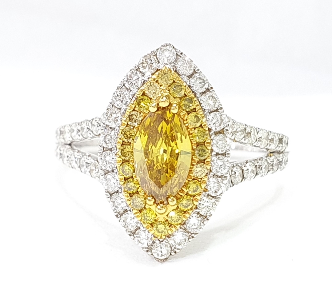 3.5 Ctw Solitaire Marquise Engagement Ring in 18K Gold – Luxe VVS Jewelers