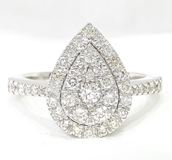 PEAR SHAPED DIAMOND CLUSTER RING